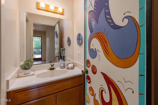 410 Church Road 24, Ojai, CA 93023