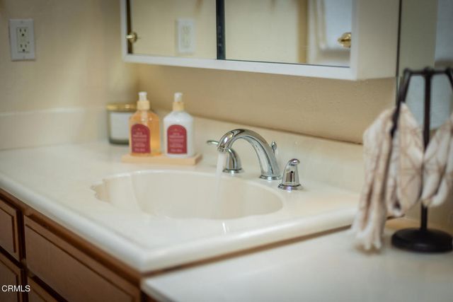 410 Church Road 24, Ojai, CA 93023