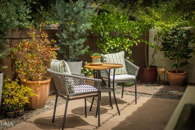 410 Church Road 24, Ojai, CA 93023