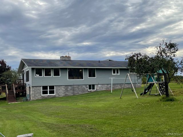 21524 Massie Road, Chassell, MI 49916