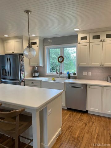 21524 Massie Road, Chassell, MI 49916