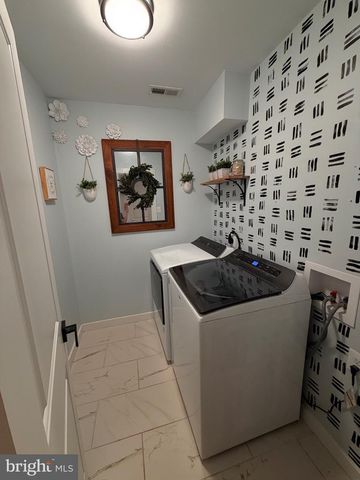9208 MADISON AVE, North Beach, MD 20714