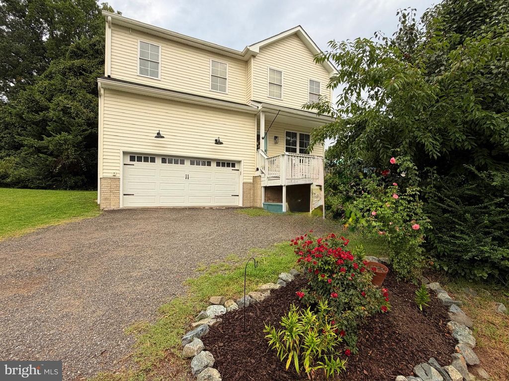 9208 MADISON AVE, North Beach, MD 20714