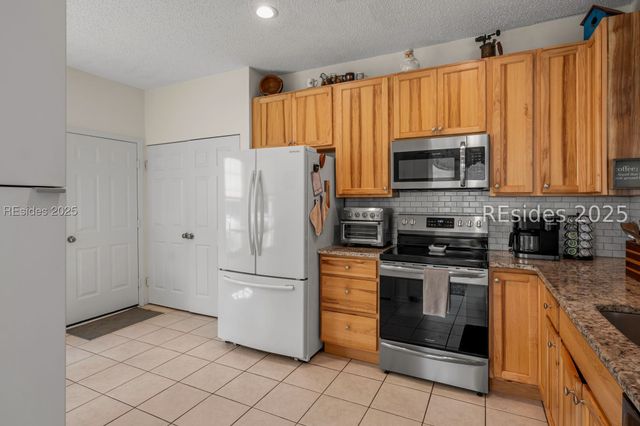 28 Golden Eagle Dr, Okatie, SC 29909