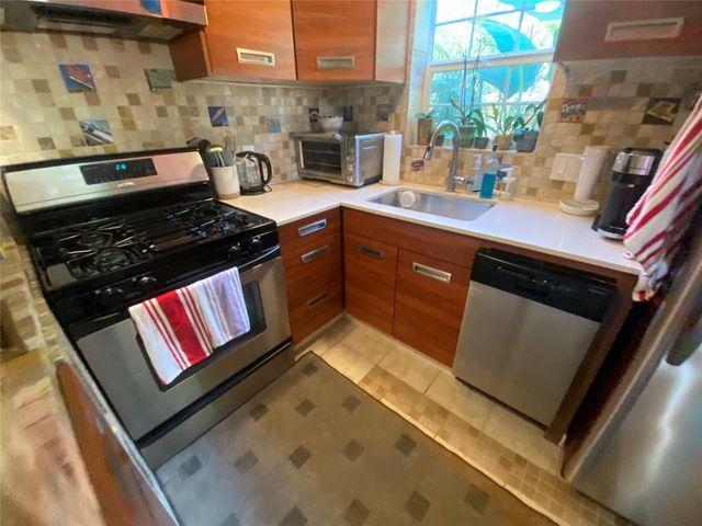 1404 W 12th ST C, Austin, TX 78703