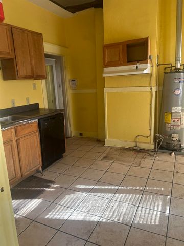 1418 TUTWILER AVE, Memphis, TN 38107