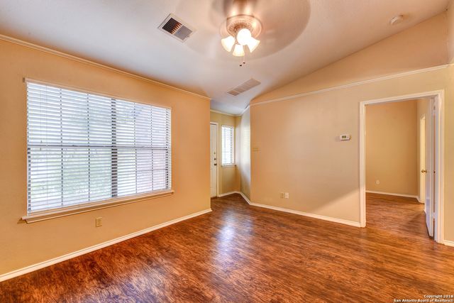 4803 Hamilton Wolfe Rd Apt 916, San Antonio, TX 78229