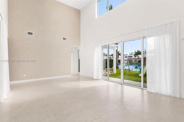 10286 NW 75th Terrace, Doral, FL 33178
