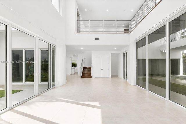 10286 NW 75th Terrace, Doral, FL 33178