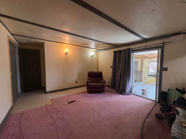 944 S WAGGONER STREET, Electra, TX 76360