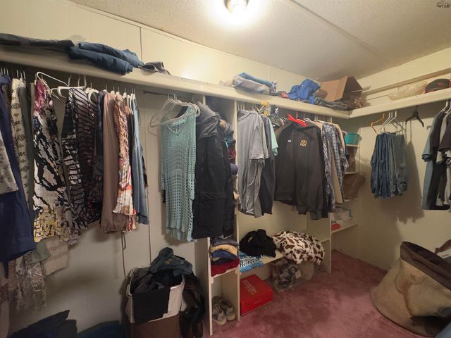 944 S WAGGONER STREET, Electra, TX 76360