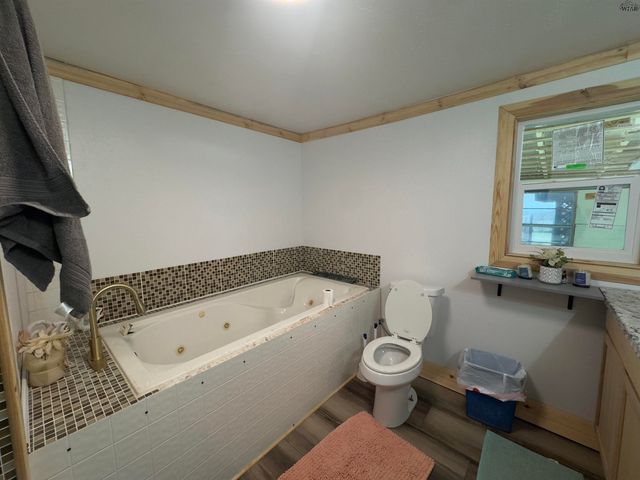 944 S WAGGONER STREET, Electra, TX 76360