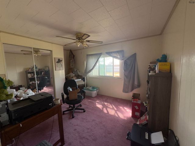 944 S WAGGONER STREET, Electra, TX 76360