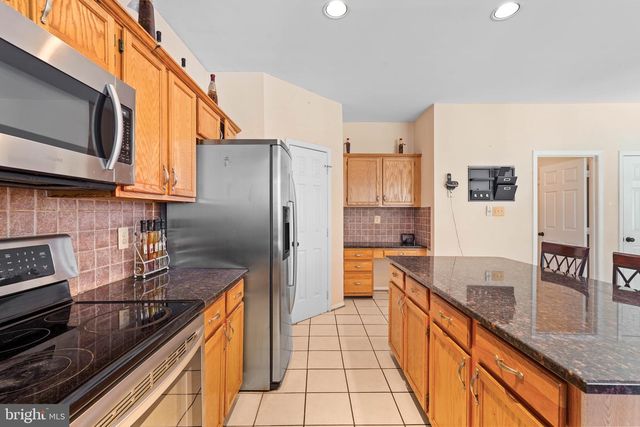 9226 CURTIS DR, Columbia, MD 21045