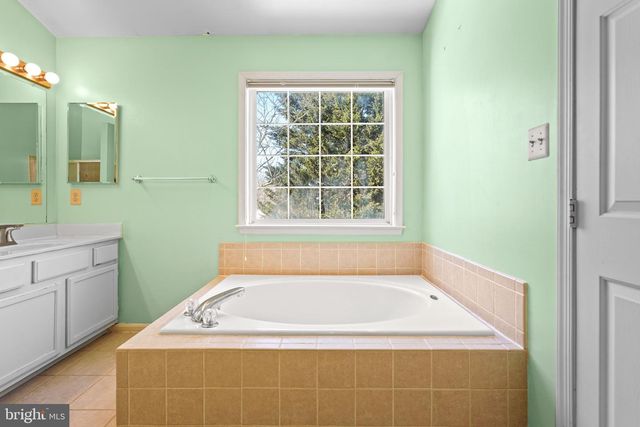 9226 CURTIS DR, Columbia, MD 21045