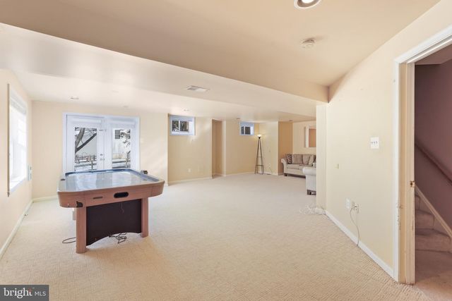 9226 CURTIS DR, Columbia, MD 21045