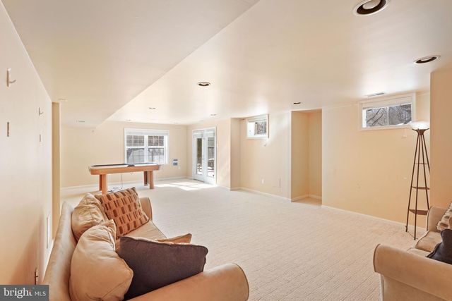 9226 CURTIS DR, Columbia, MD 21045