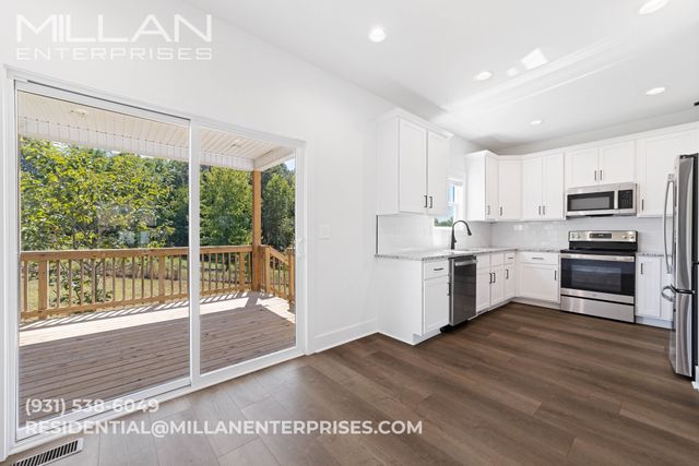 3509 Clover Hills Drive, Clarksville, TN 37043