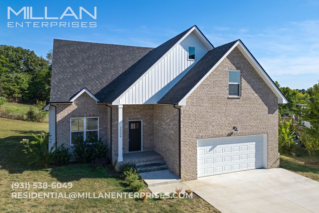 3509 Clover Hills Drive, Clarksville, TN 37043