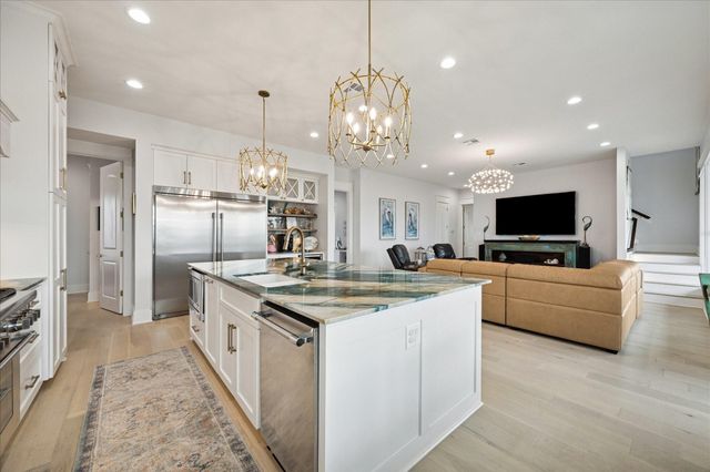 5 Loggerhead, Hitchcock, TX 77563