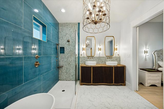 5 Loggerhead, Hitchcock, TX 77563