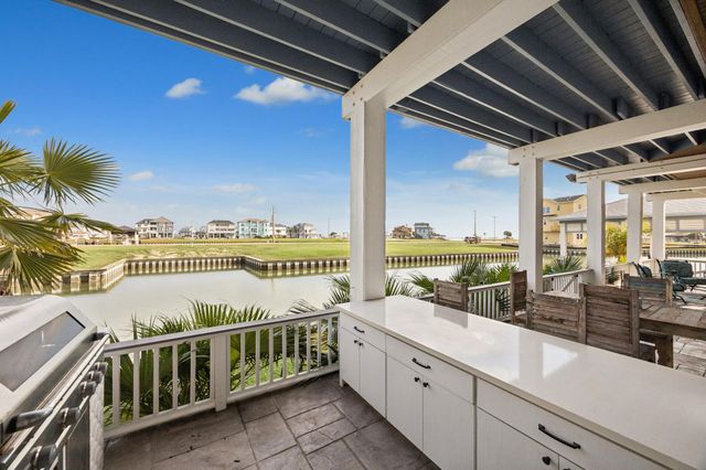 5 Loggerhead, Hitchcock, TX 77563