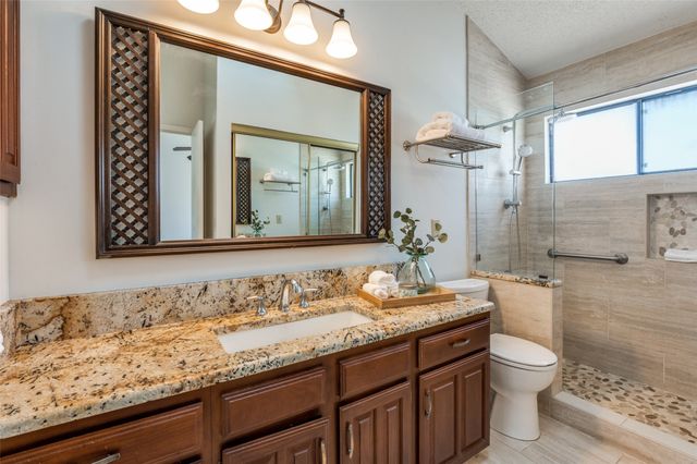 17490 Meandering Way 2203, Dallas, TX 75252