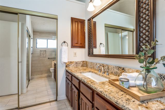 17490 Meandering Way 2203, Dallas, TX 75252