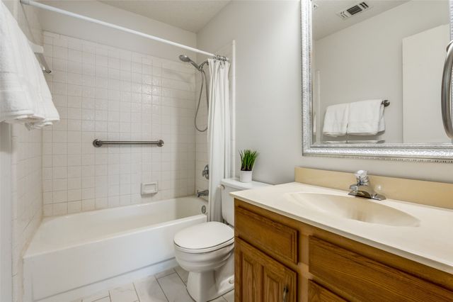 17490 Meandering Way 2203, Dallas, TX 75252