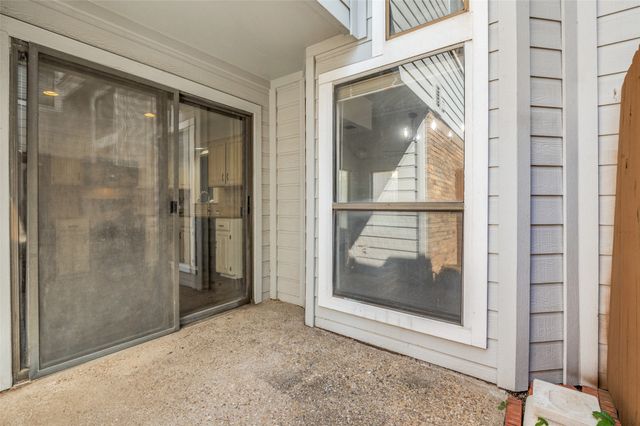 17490 Meandering Way 2203, Dallas, TX 75252