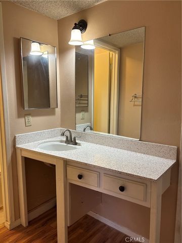 994 E Gladwick St., Carson, CA 90746