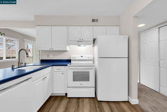 1812 Cole Ave, Walnut Creek, CA 94596