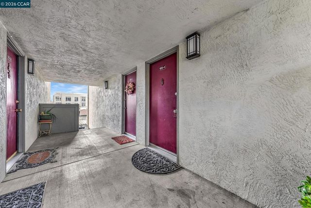 1812 Cole Ave, Walnut Creek, CA 94596