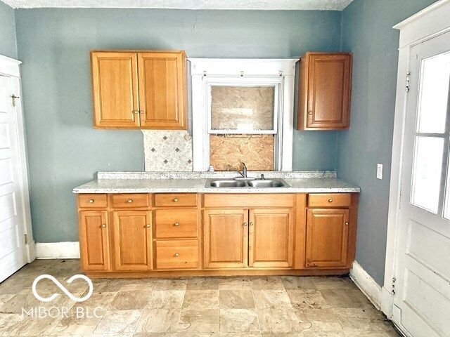 1367 N Kealing Avenue, Indianapolis, IN 46201