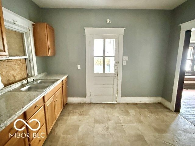 1367 N Kealing Avenue, Indianapolis, IN 46201