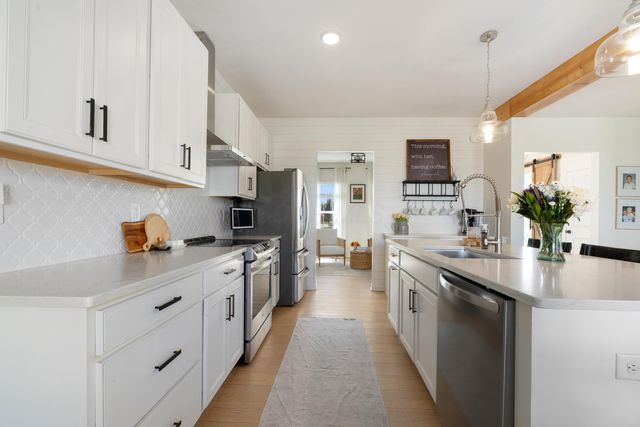 7326 Lilac Hill Drive, Plain City, OH 43064