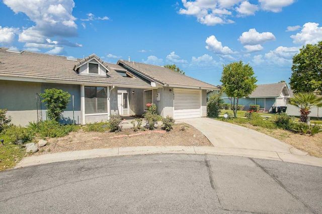 1402 Hancock Cir, San Jacinto, CA 92583