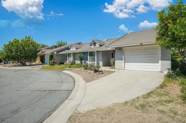 1402 Hancock Cir, San Jacinto, CA 92583