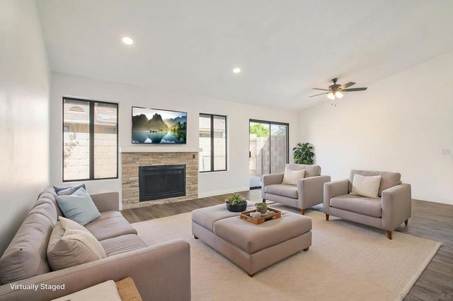 1402 Hancock Cir, San Jacinto, CA 92583