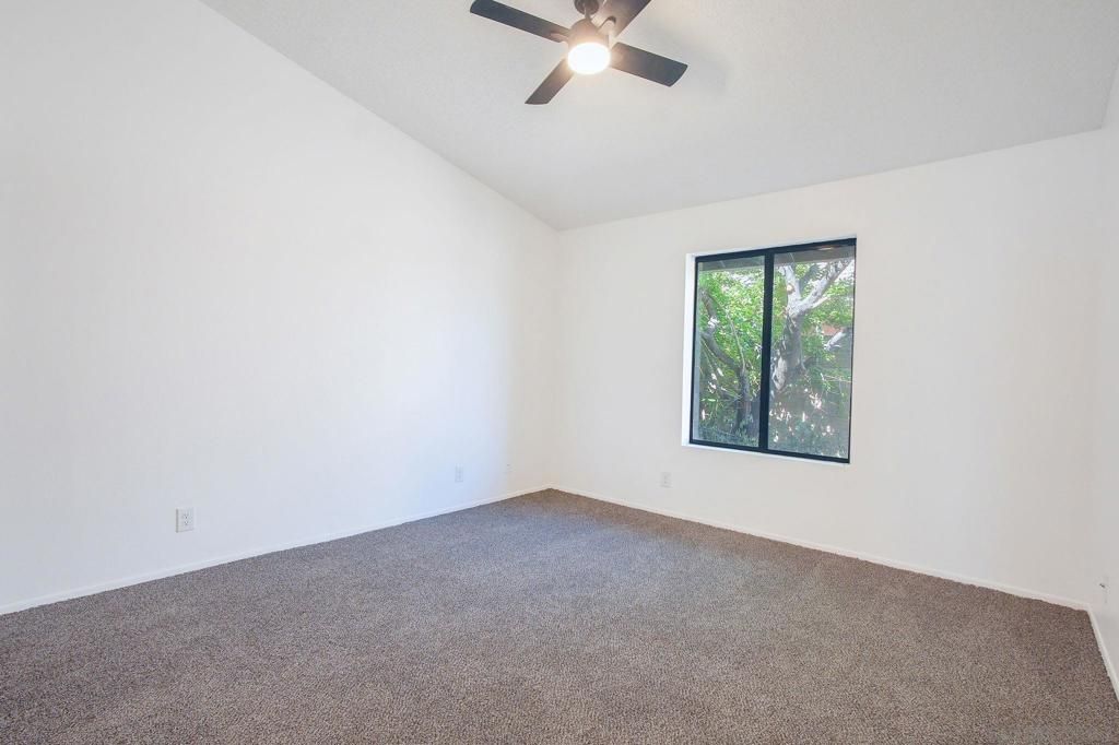 Image 13 of property listing at 1402 Hancock Cir, San Jacinto, CA 92583