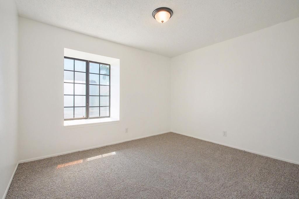 Image 17 of property listing at 1402 Hancock Cir, San Jacinto, CA 92583