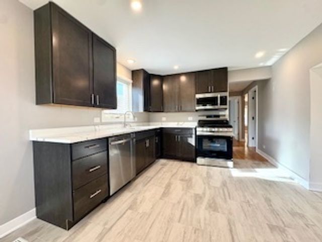 10353 S Spaulding Avenue, Chicago, IL 60655