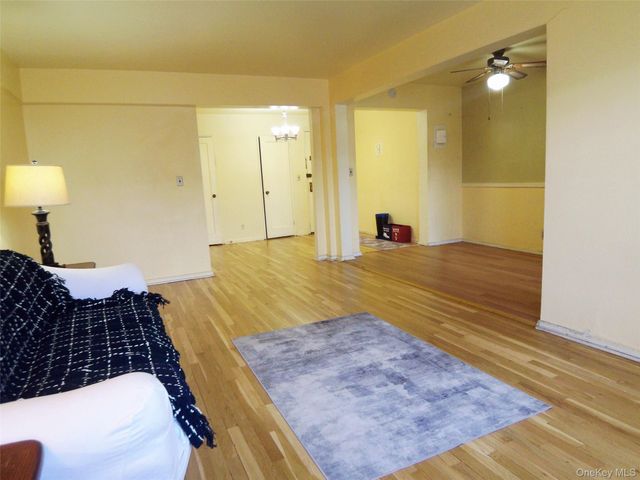 1 Fisher Drive 520, Mount Vernon, NY 10552