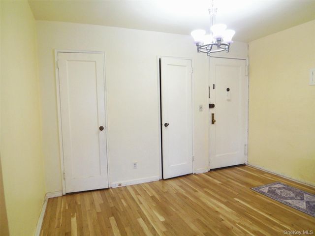 1 Fisher Drive 520, Mount Vernon, NY 10552