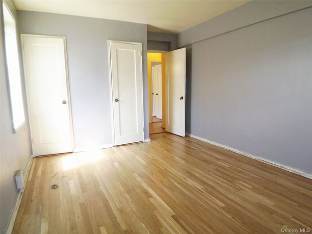 1 Fisher Drive 520, Mount Vernon, NY 10552