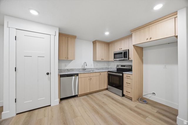 129 S 940 E, Santaquin, UT 84655