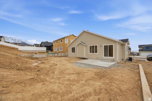 129 S 940 E, Santaquin, UT 84655
