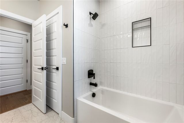 3601 SW Array Avenue, Bentonville, AR 72713