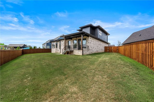 3601 SW Array Avenue, Bentonville, AR 72713