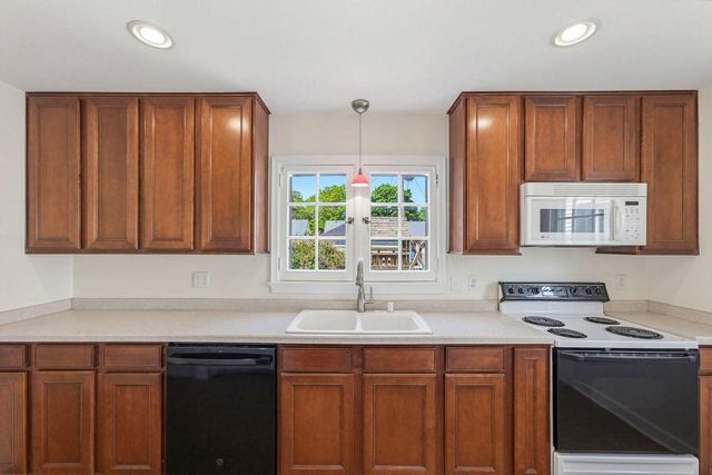 3045 N 79th STREET, Milwaukee, WI 53222